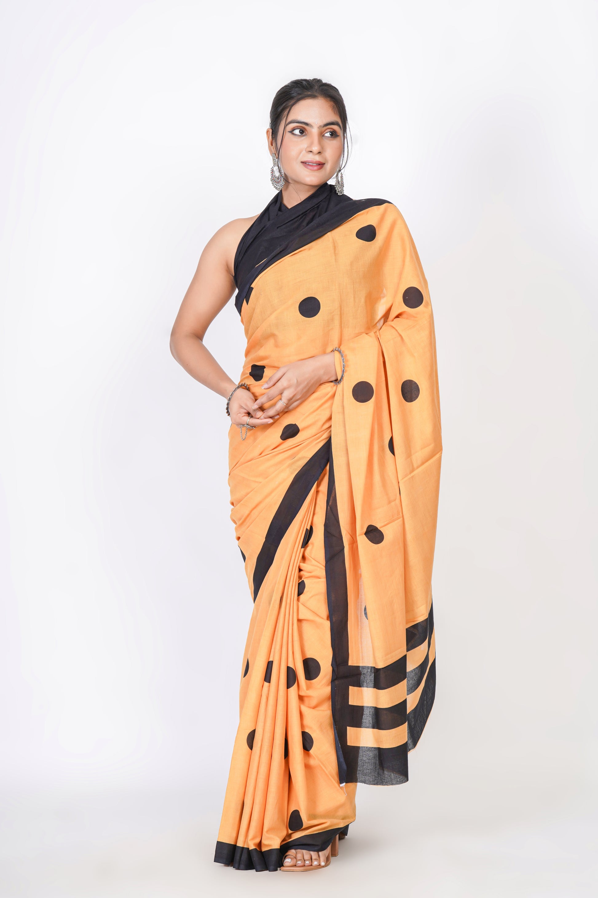 Bagru Print Mulmul Cotton Saree – Polka Dot Print