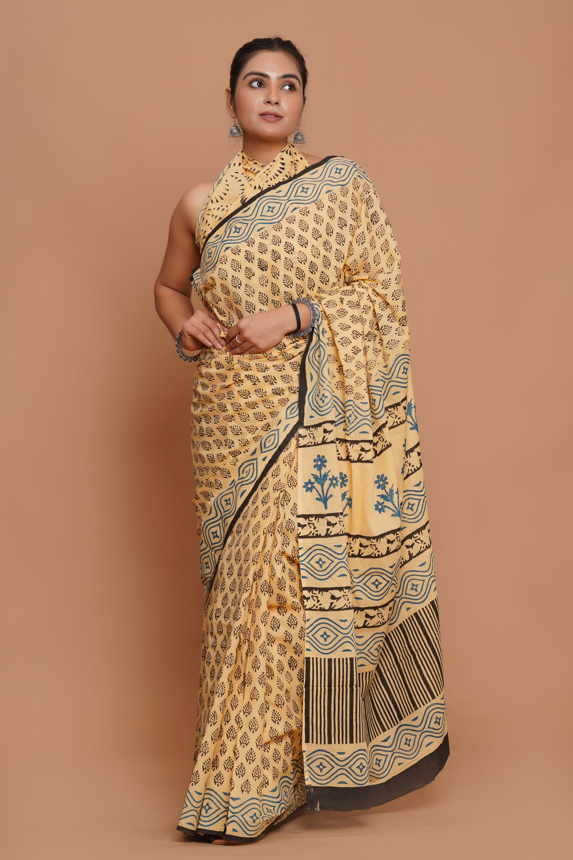 Bagru Print Mulmul Cotton Saree – Ivory Indigo