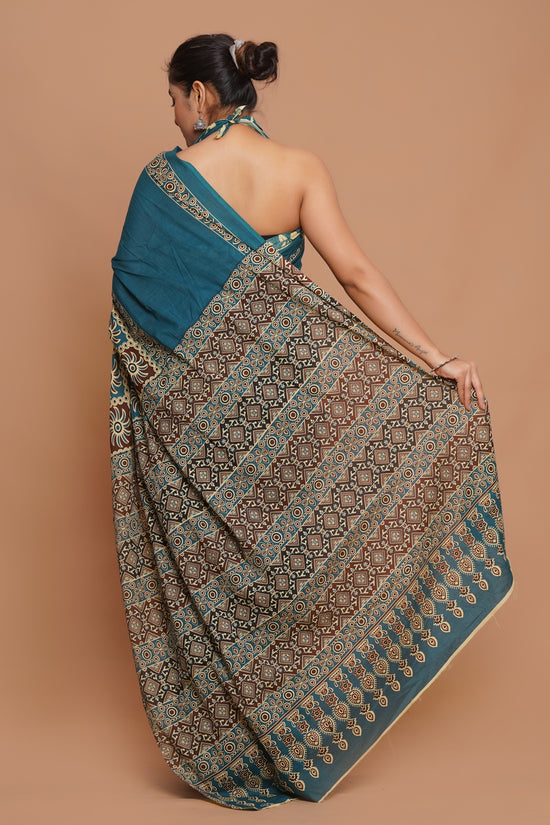 Bagru Print Mulmul Cotton Saree – Peacock Weave