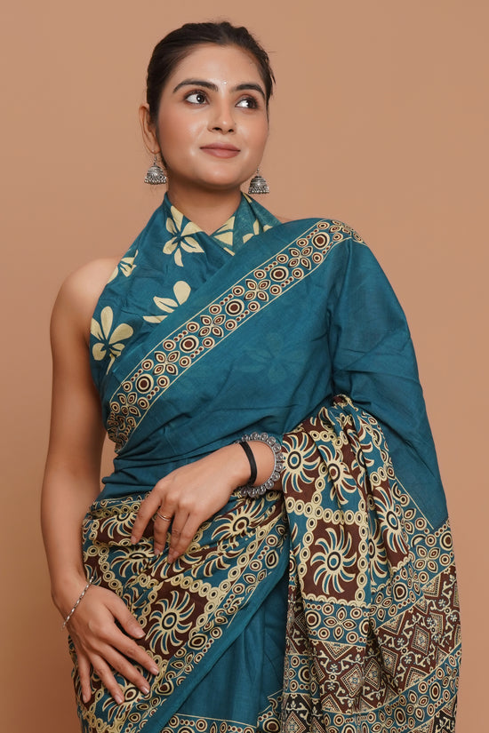 Bagru Print Mulmul Cotton Saree – Peacock Weave