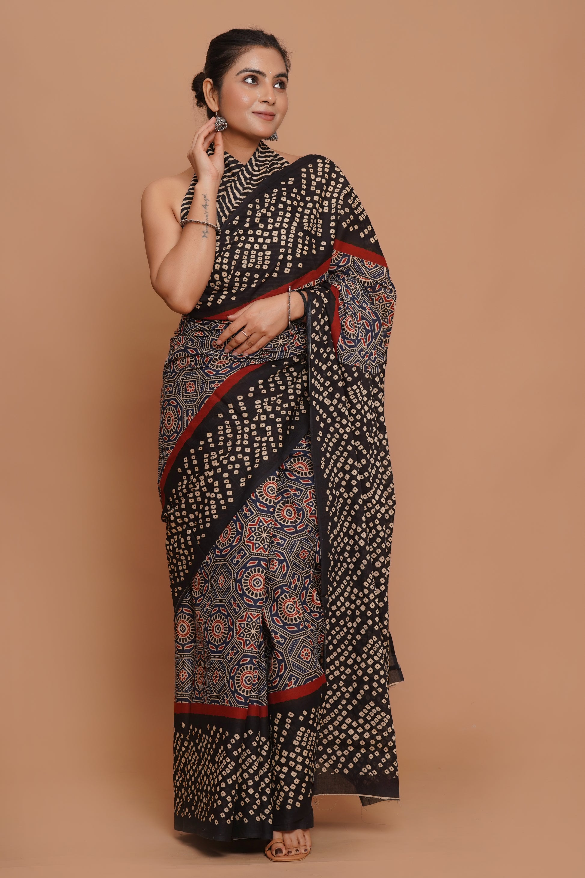 Bagru Print Mulmul Cotton Saree – Royal Dot Print