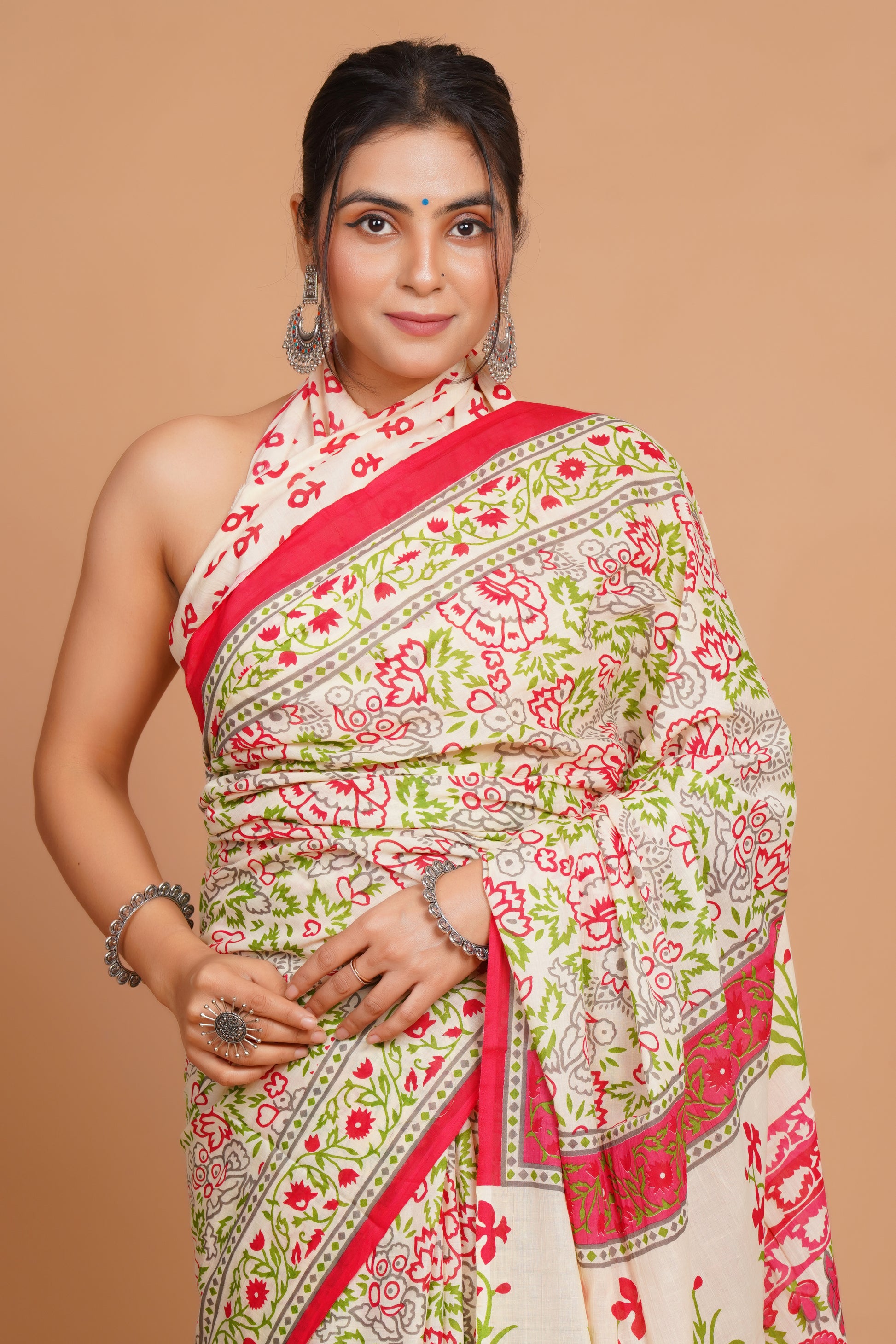 Bagru Print Mulmul Cotton Saree – Floral Buti Print