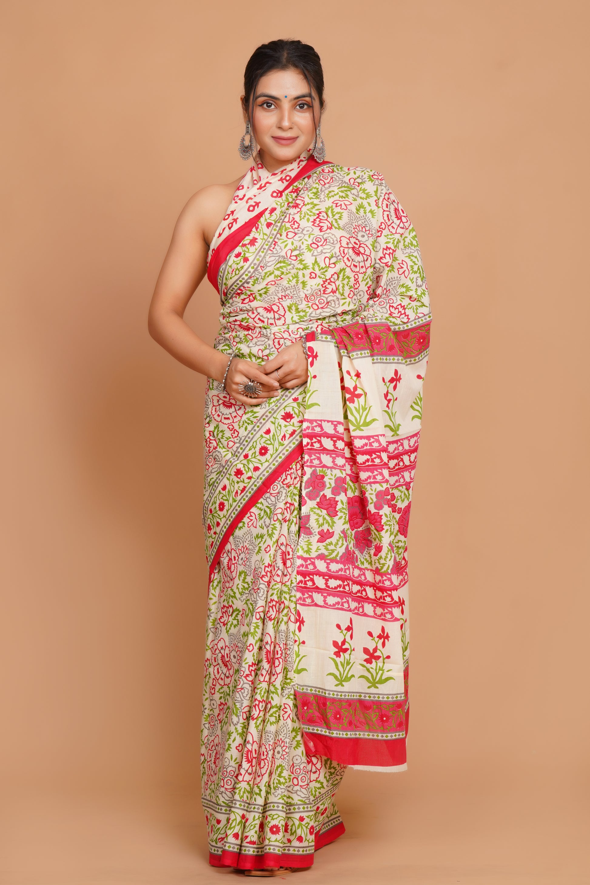 Bagru Print Mulmul Cotton Saree – Floral Buti Print
