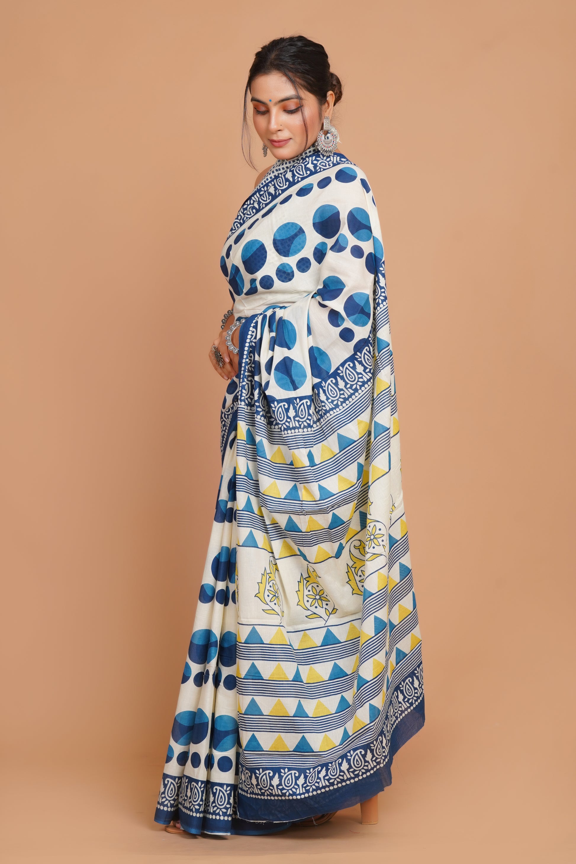 Bagru Print Mulmul Cotton Saree – Diamond Dot Print