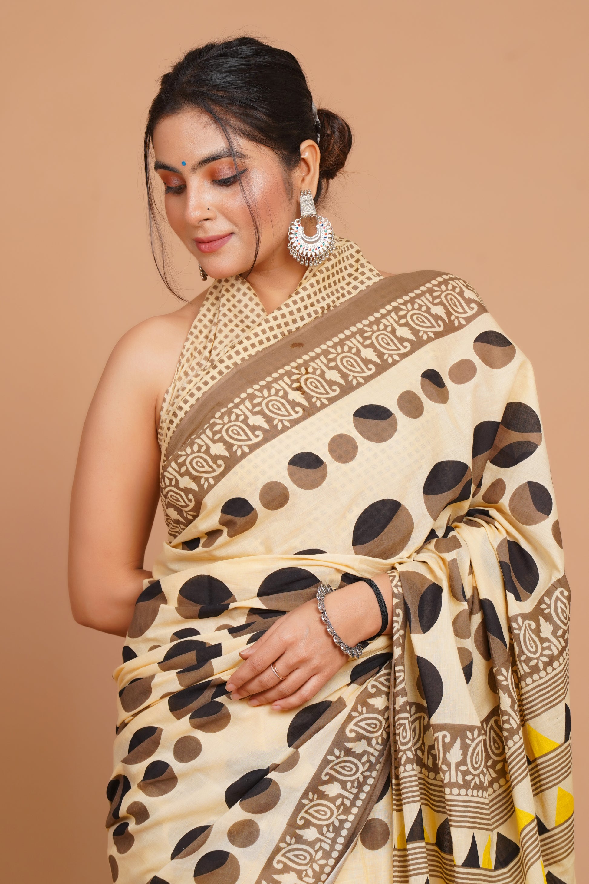 Bagru Print Mulmul Cotton Saree – Diamond Dot Print