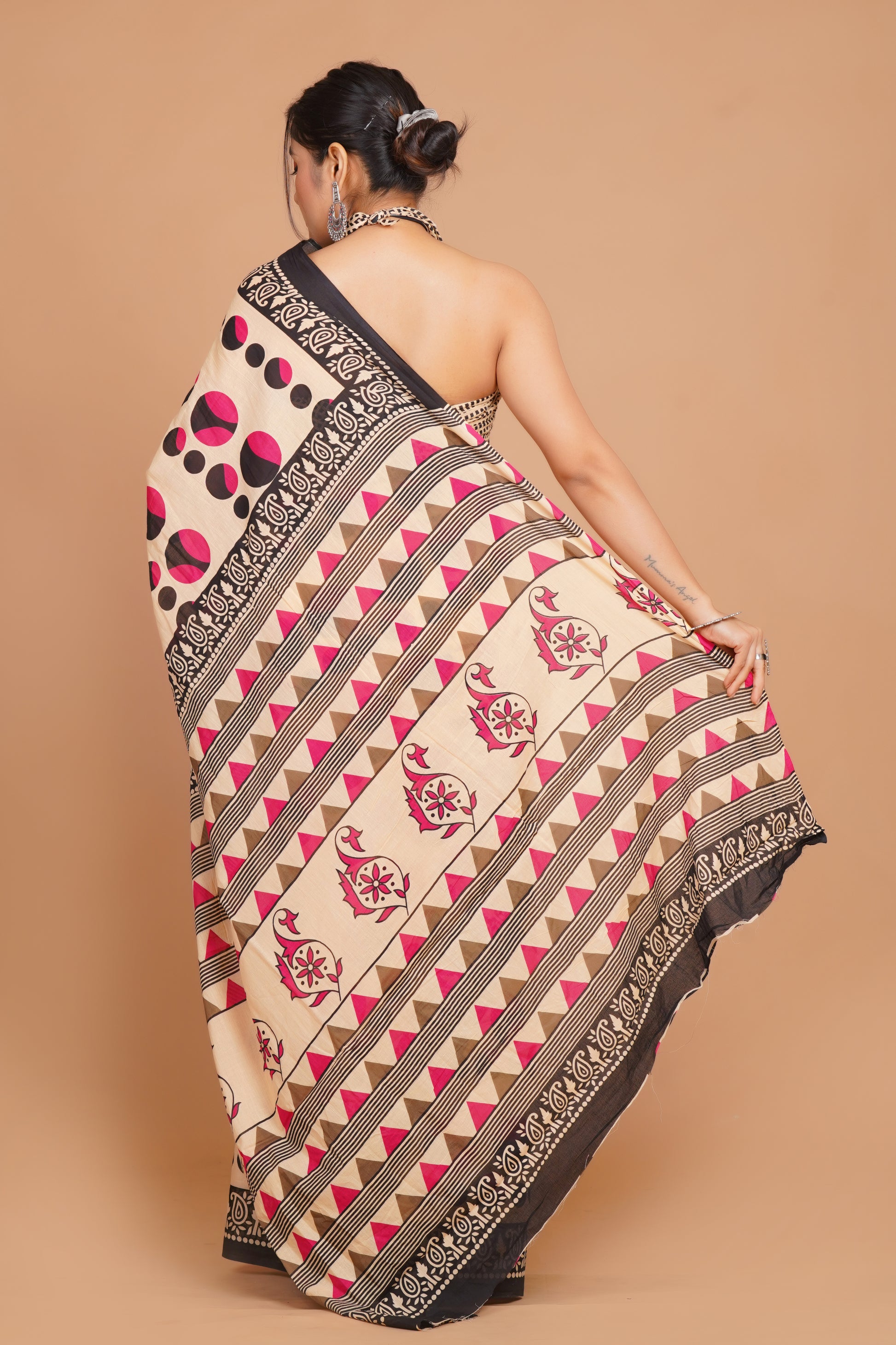 Bagru Print Mulmul Cotton Saree – Diamond Dot Print