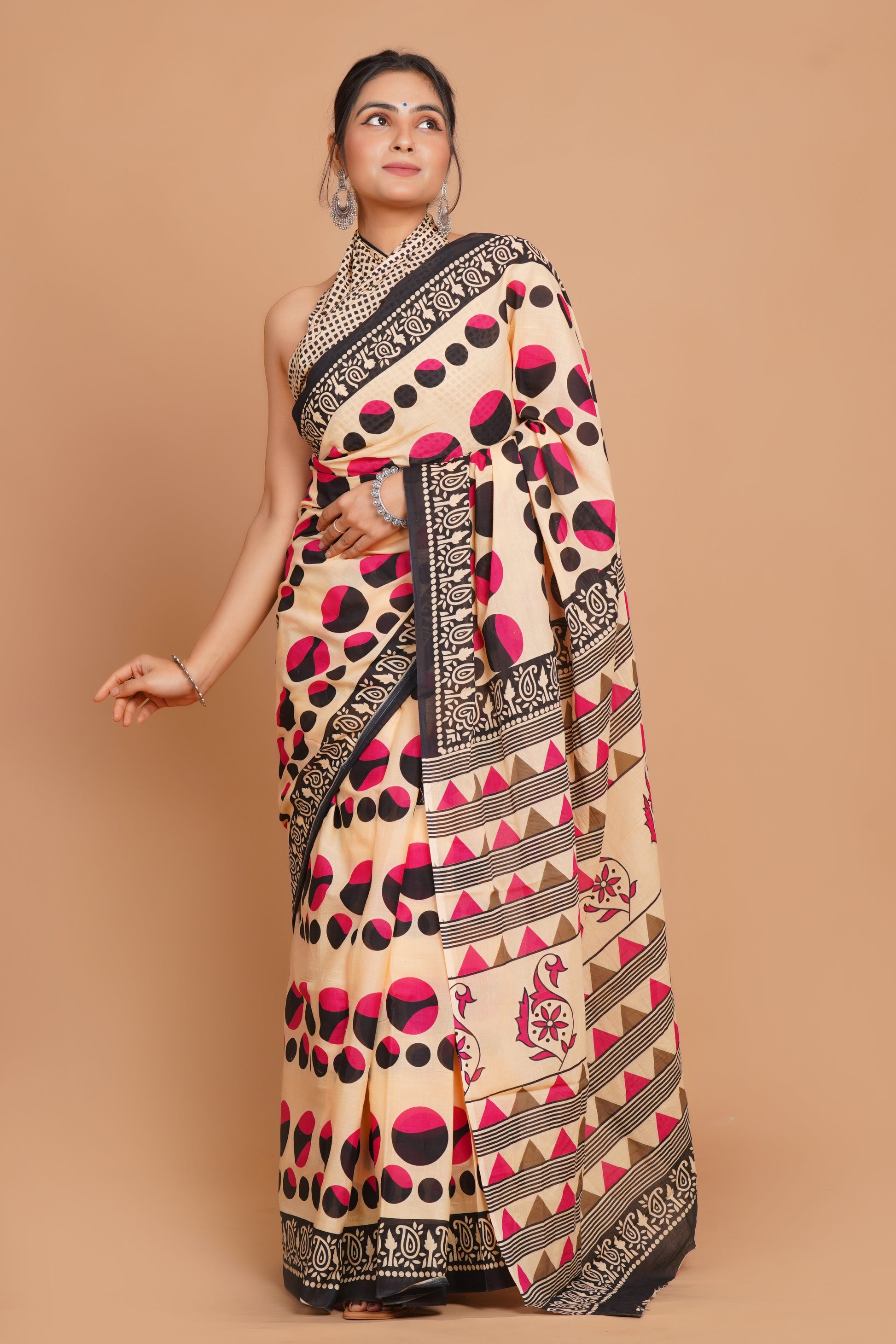 Bagru Print Mulmul Cotton Saree – Diamond Dot Print