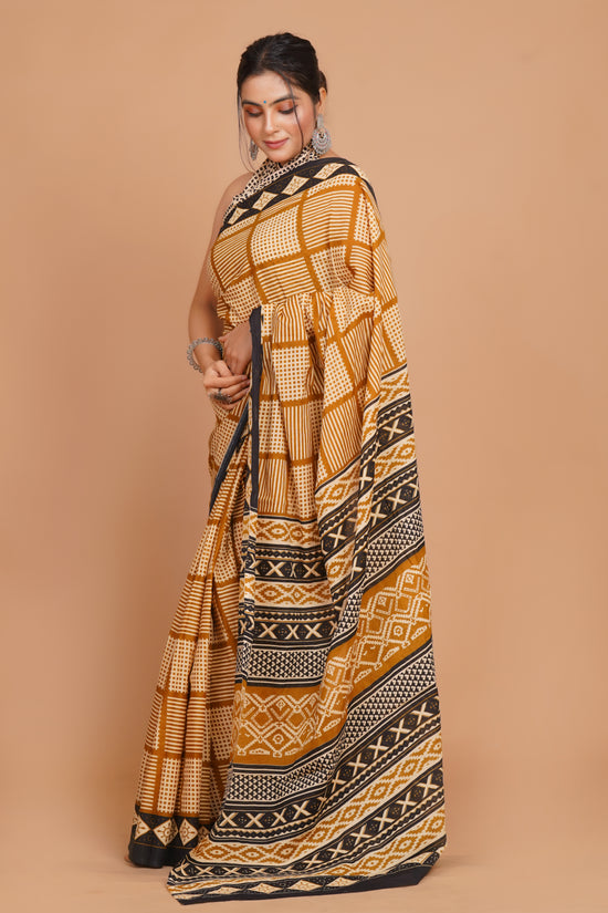 Bagru Print Mulmul Cotton Saree – Floral Buti Print