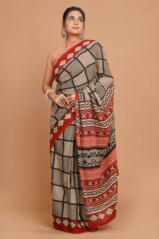 Bagru Print Mulmul Cotton Saree – Floral Buti Print