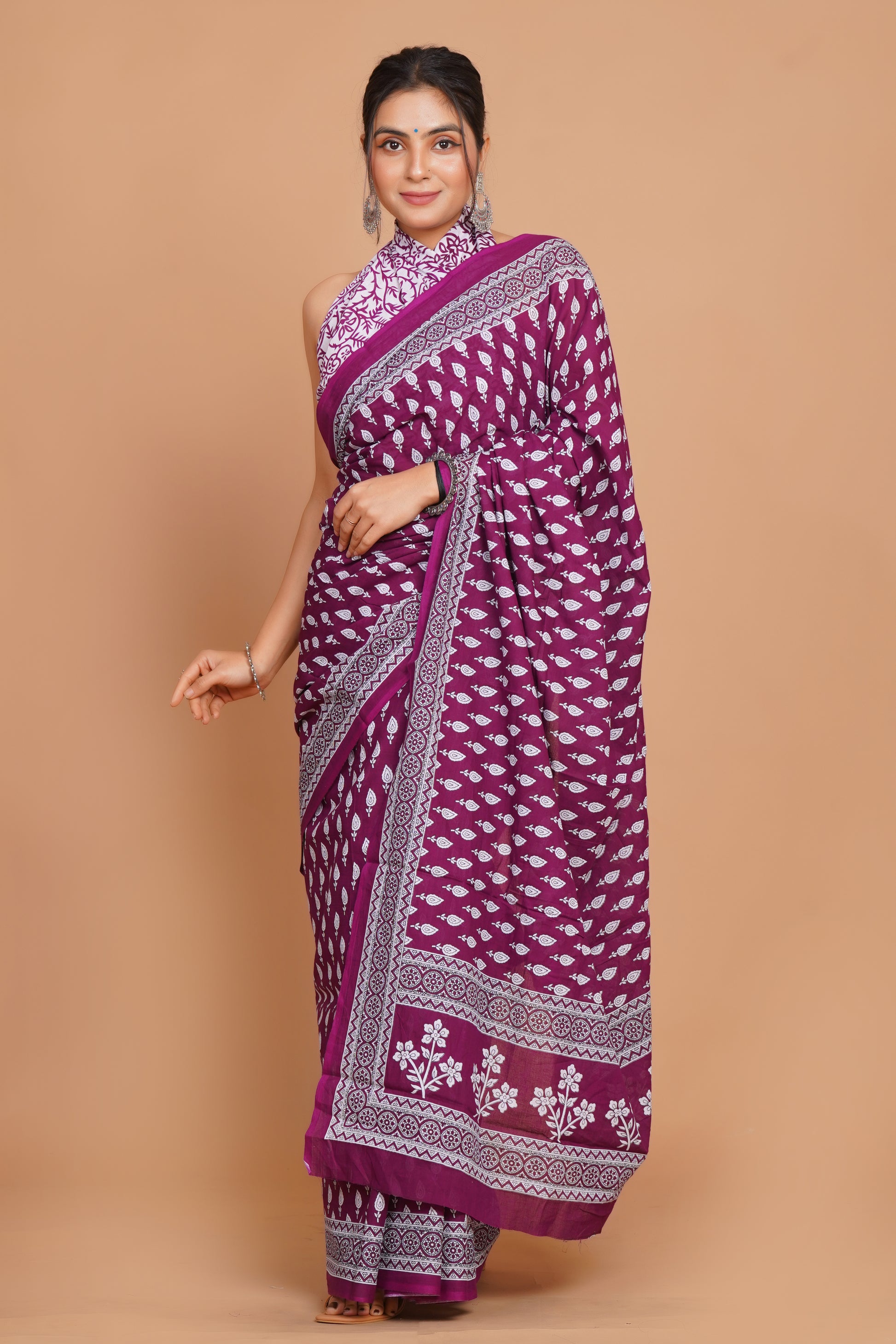 Bagru Print Mulmul Cotton Saree – Floral Buti Print