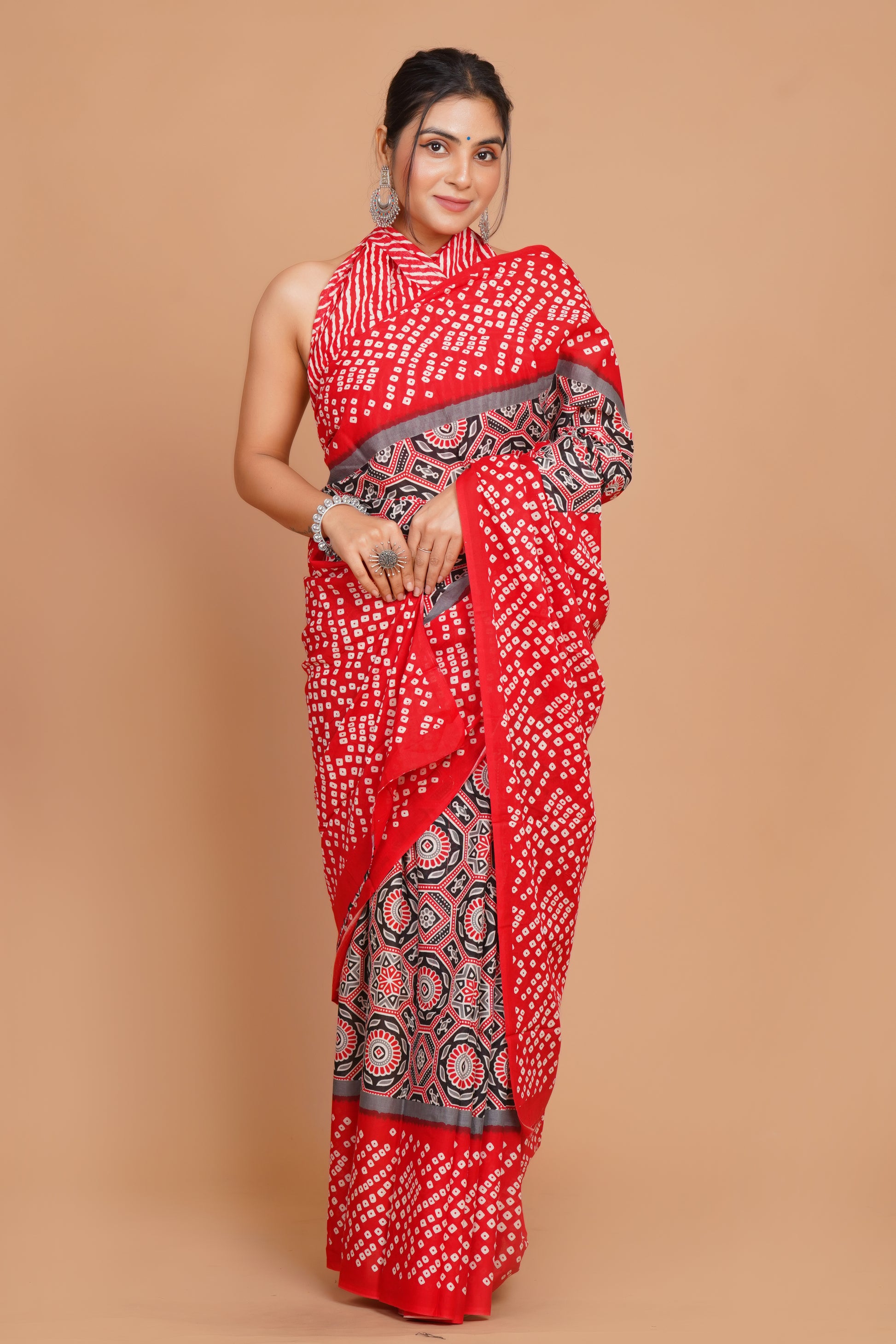 Bagru Print Mulmul Cotton Saree – Floral Buti Print